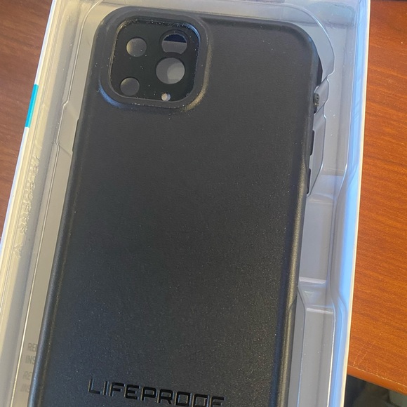LIFEPROOF FRE NEW Phone case iPhone 11 Pro